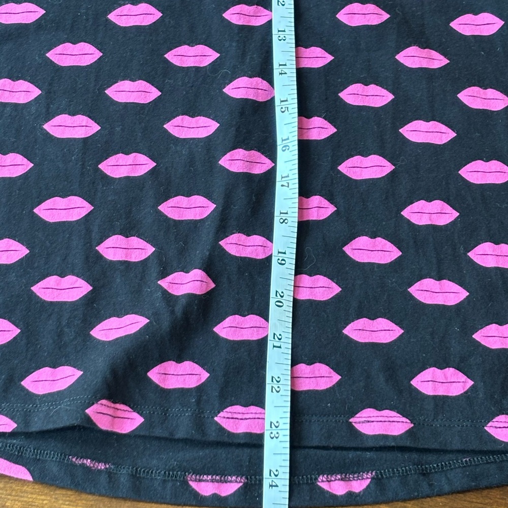 Black & Hot Pink Lip Print Pencil Skirt Stretch Knee Length Size 1X - Picture 5 of 6